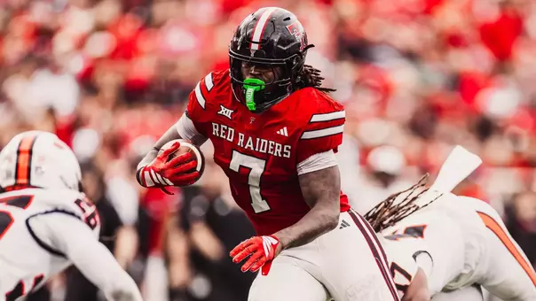 Terrance Carter Jr. makes a move on an Oregon State defender
