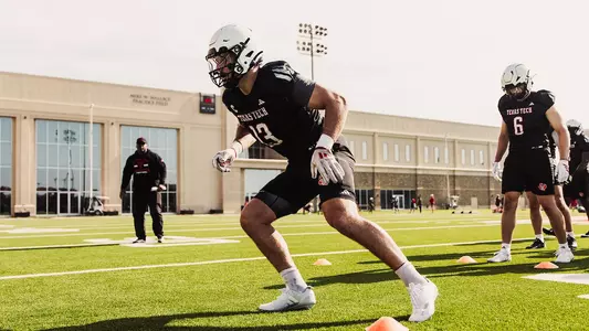 Ben Roberts doing a cone drill in practice