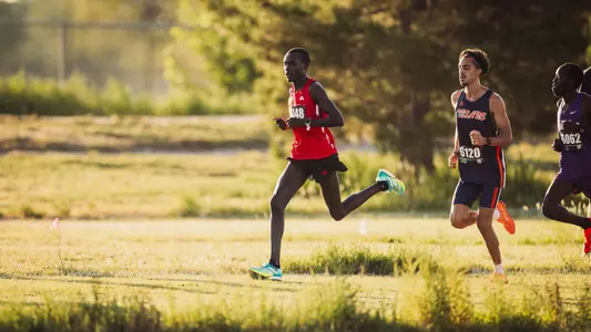 Titus Kimaru running in the Texas Tech Open cross country race