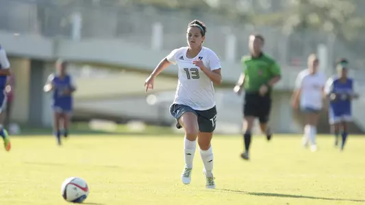 Curtis_J_17WSOC_ZB_01