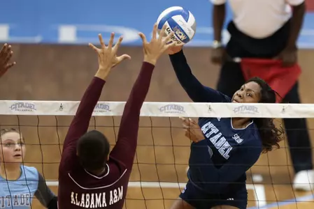 Smith, Moriah spike - Bulldog Invitational