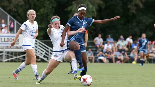 Diggs_T_18WSOC_UNCA_MA_01