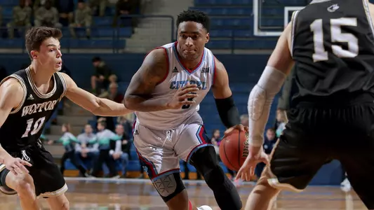 Harris_K_17-18MBB_Wofford_ZB_01