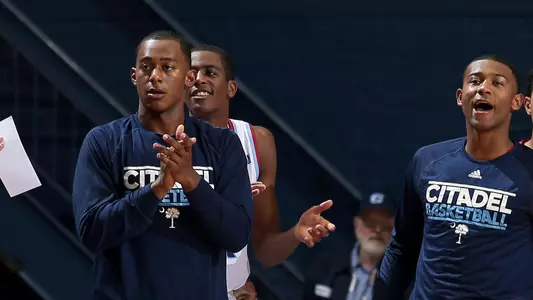 Team_17-18MBB_homegame_ZB_01
