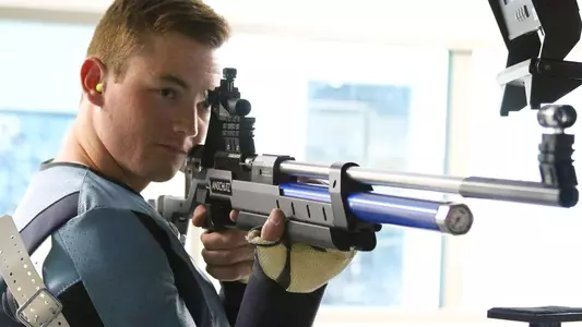 McAlear_A_18-19Rifle_promo_MA_02