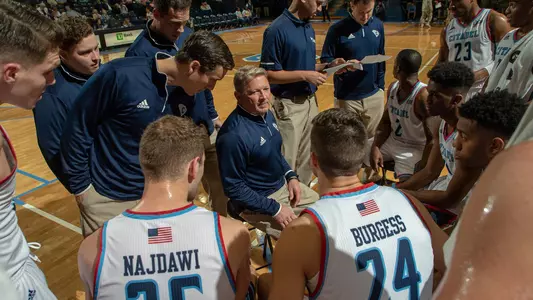 Team_18-19MBB_MACU_LB_01