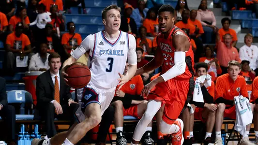 Frierson_M_17-18MBB_Mercer02_ZB_01