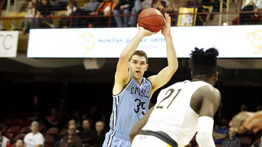 Najdawi_Z_17-18MBB_UNCG03_MA _01