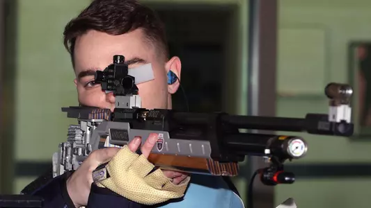 Brabston_M_18-19Rifle_home_TT_01