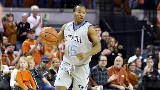 Higgins_J_18-19MBB_atTexas_MA_01