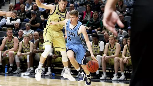 Frierson_M_18-19MBB_atWofford_MA_01