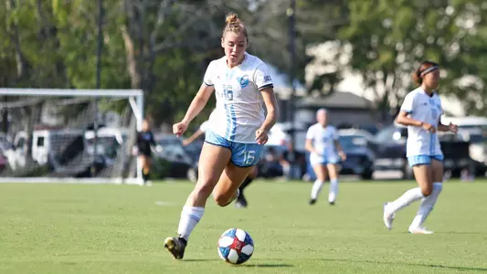 Dix_L_19WSOC_USCU_MA_01