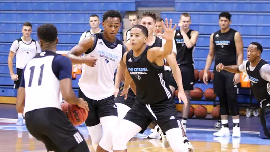 Batiste_T_19-20MBB_practice_MJ_01