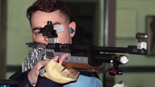 Brabston_M_18-19Rifle_home_TT_03