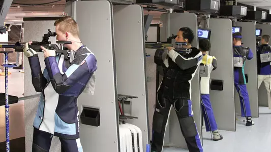 Team_18-19Rifle_home_MA_01
