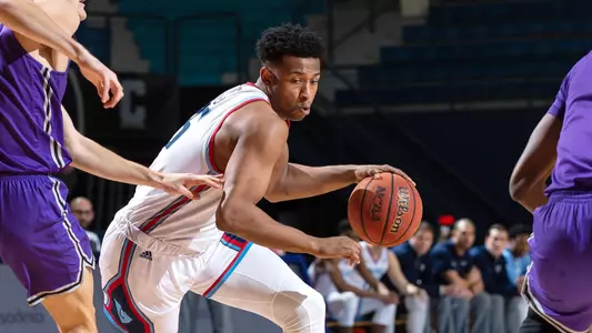 Reed_A_18-19MBB_Furman_LB_01
