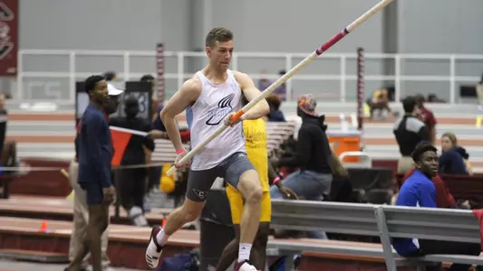 Blumer_S_19TF_pole_vault_JH_01