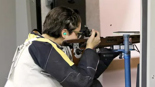 Perez_D_19-20Rifle_atHome04_MA_02