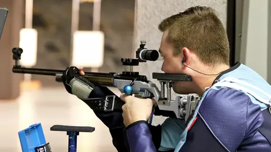 McAlear_A_19-20Rifle_Home05_MA_09
