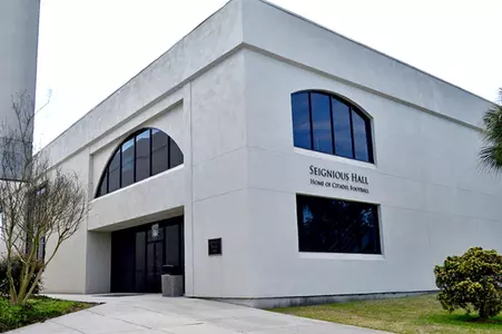 Seignious_Hall_Exterior