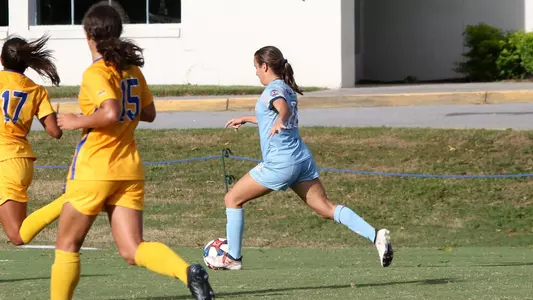 Conrad_Z_20WSOC_Pitt01_MA_01