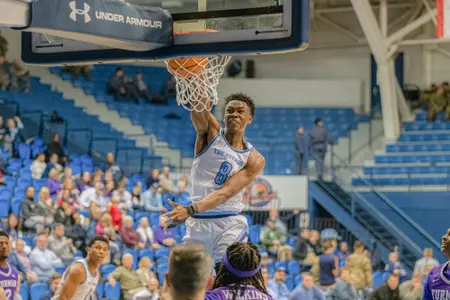 Sola Dunk