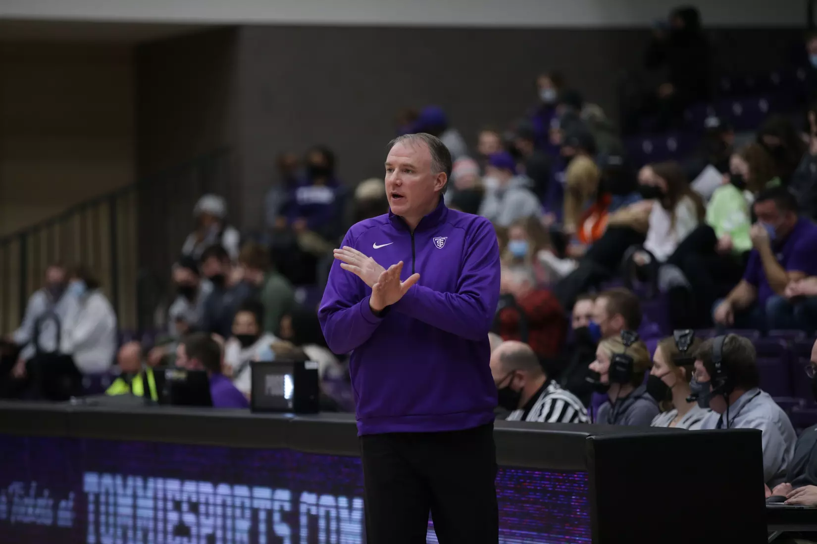 Men's Basketball: University of St. Thomas (Minnesota) Tommies vs. North Central University Rams