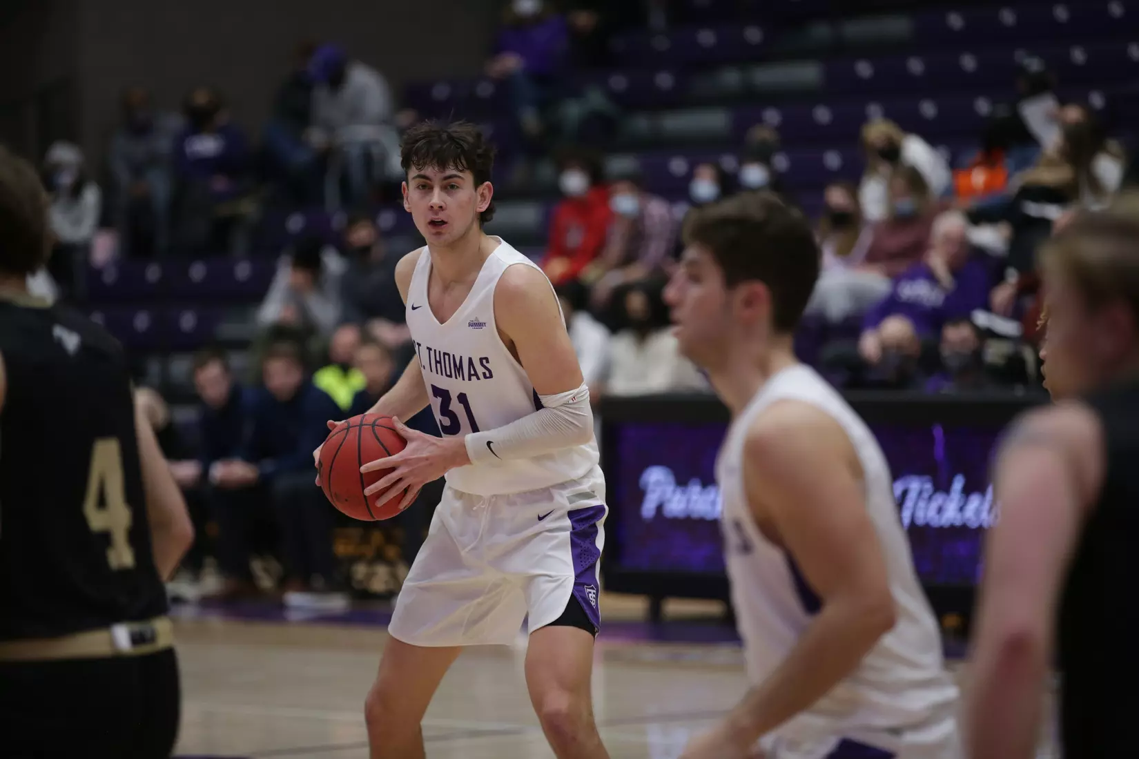 Men's Basketball: University of St. Thomas (Minnesota) Tommies vs. North Central University Rams