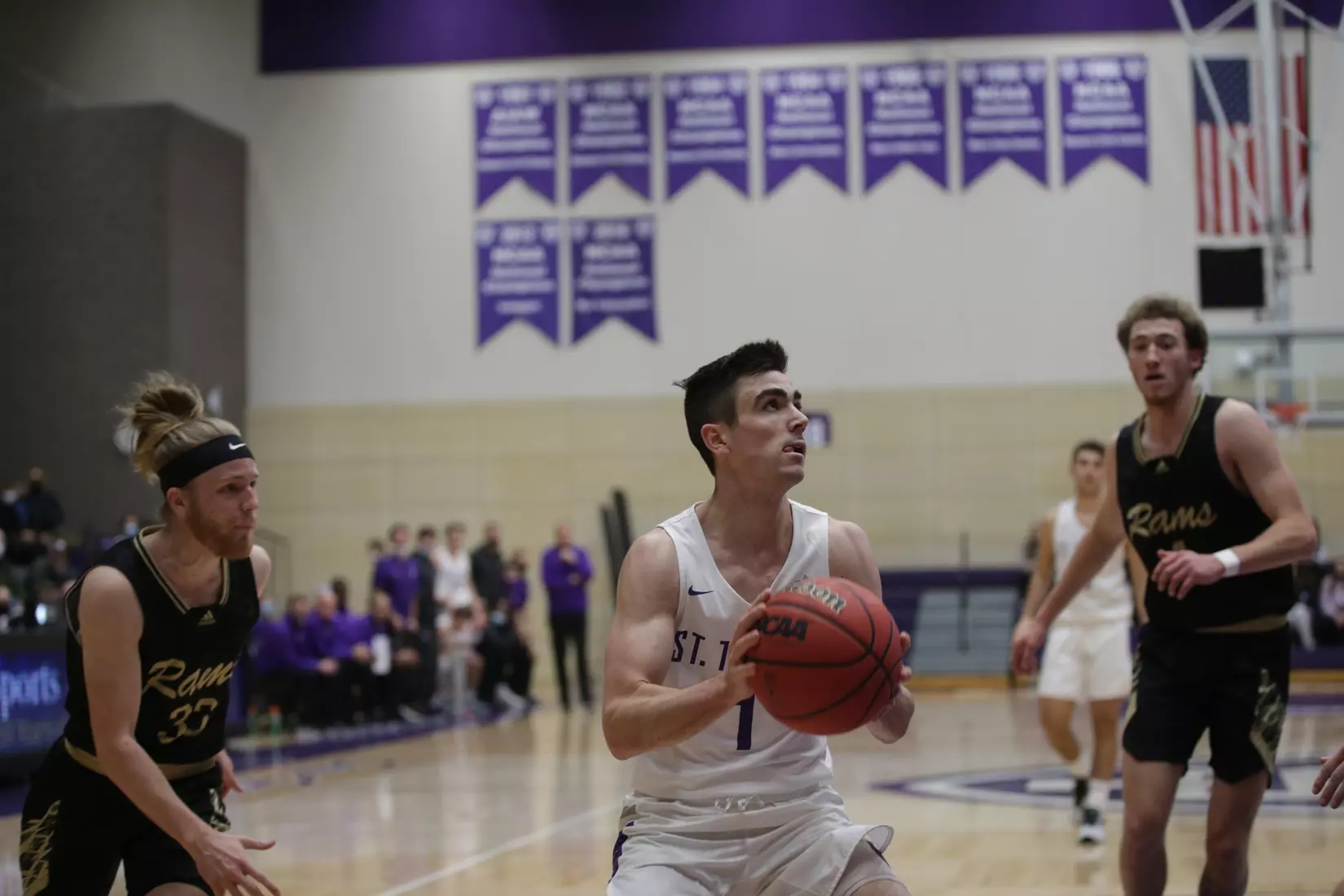 Men's Basketball: University of St. Thomas (Minnesota) Tommies vs. North Central University Rams