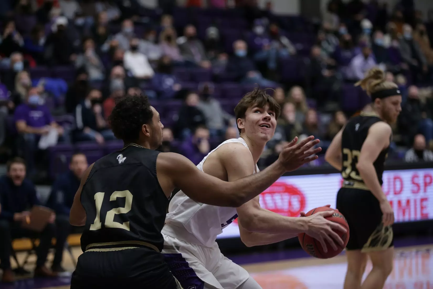 Men's Basketball: University of St. Thomas (Minnesota) Tommies vs. North Central University Rams