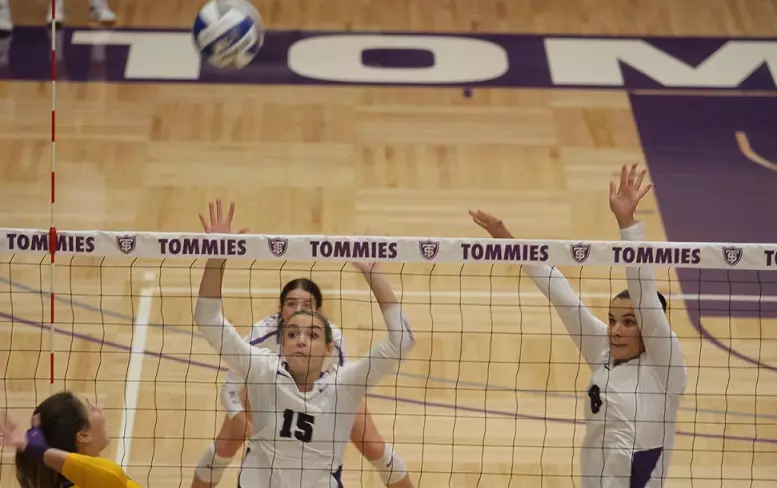 Action photo WIU at St. Thomas