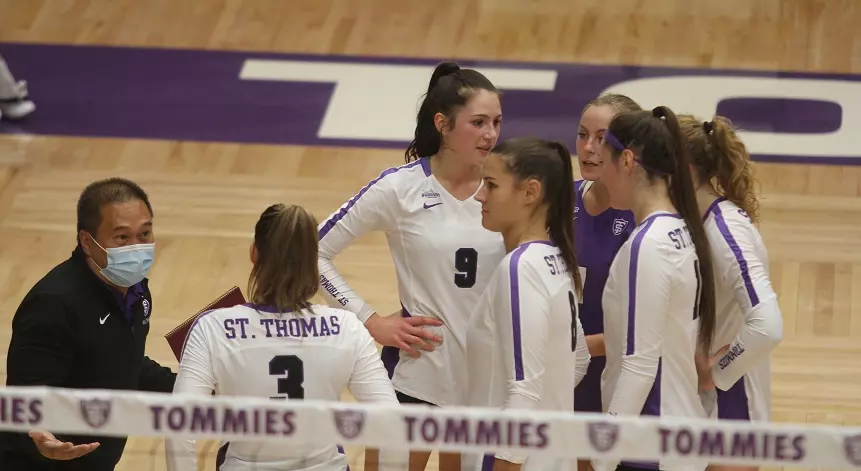 Action photo WIU at St. Thomas