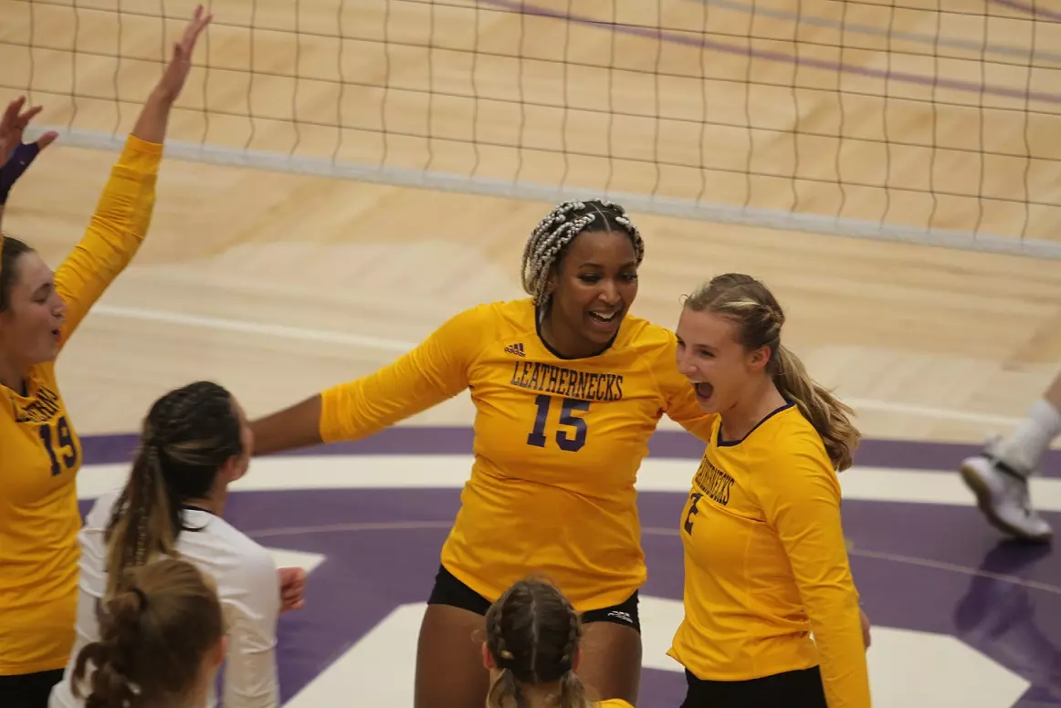 Action photo WIU at St. Thomas