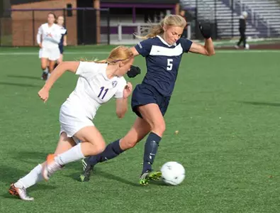 Women's soccer settles for scoreless tie on Senior Day Image