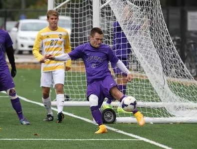 Men's soccer wins 1-0 in OT thriller Image