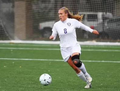 Women's soccer falls 1-0 to No. 13 Concordia Image