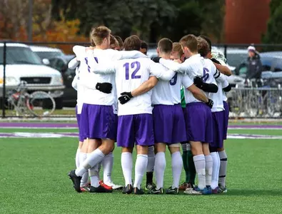 Men's soccer season ends with MIAC quarterfinal loss Image