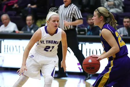 Big second-half run send W. Hoops to 10-0 Image
