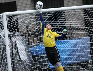 Men's Soccer falls 4-1 to Wartburg Image