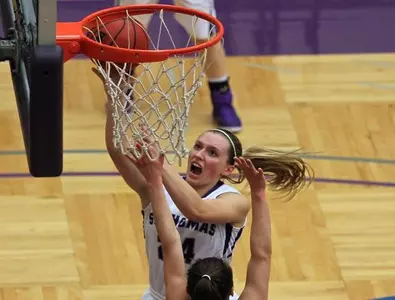 W. Basketball has 3-game lead atop MIAC Image