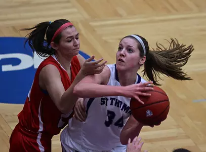 Women's Basketball outlasts No. 5 Titans Image