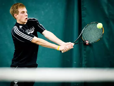 Men's Tennis tops Johnnies, 6-3 Image