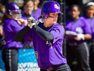 Bowe, Wergin get MIAC Softball weekly honors Image