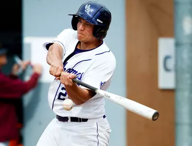 Baseball swept by No. 3-ranked Whitewater Image