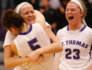 Another Sweet 16 trip for Women's Hoops Image