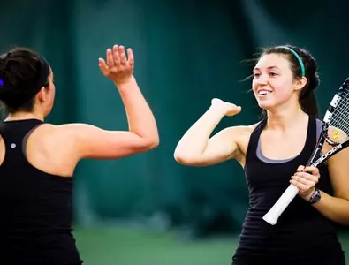 Women's Tennis climbs to 13-1 with Friday win Image
