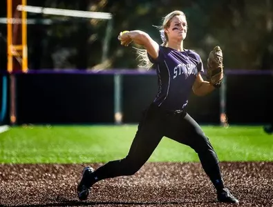 Softball suffers pair of extra-inning losses to Gustavus Image