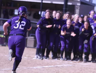 Softball drops third MIAC game, splits with Hamline Image