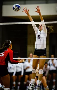 Volleyball outlasts Augustana in five sets Image