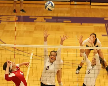 Cardinals rally to 3-1 win over Volleyball Image